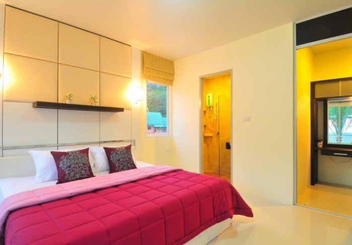 Condominium in Kamala